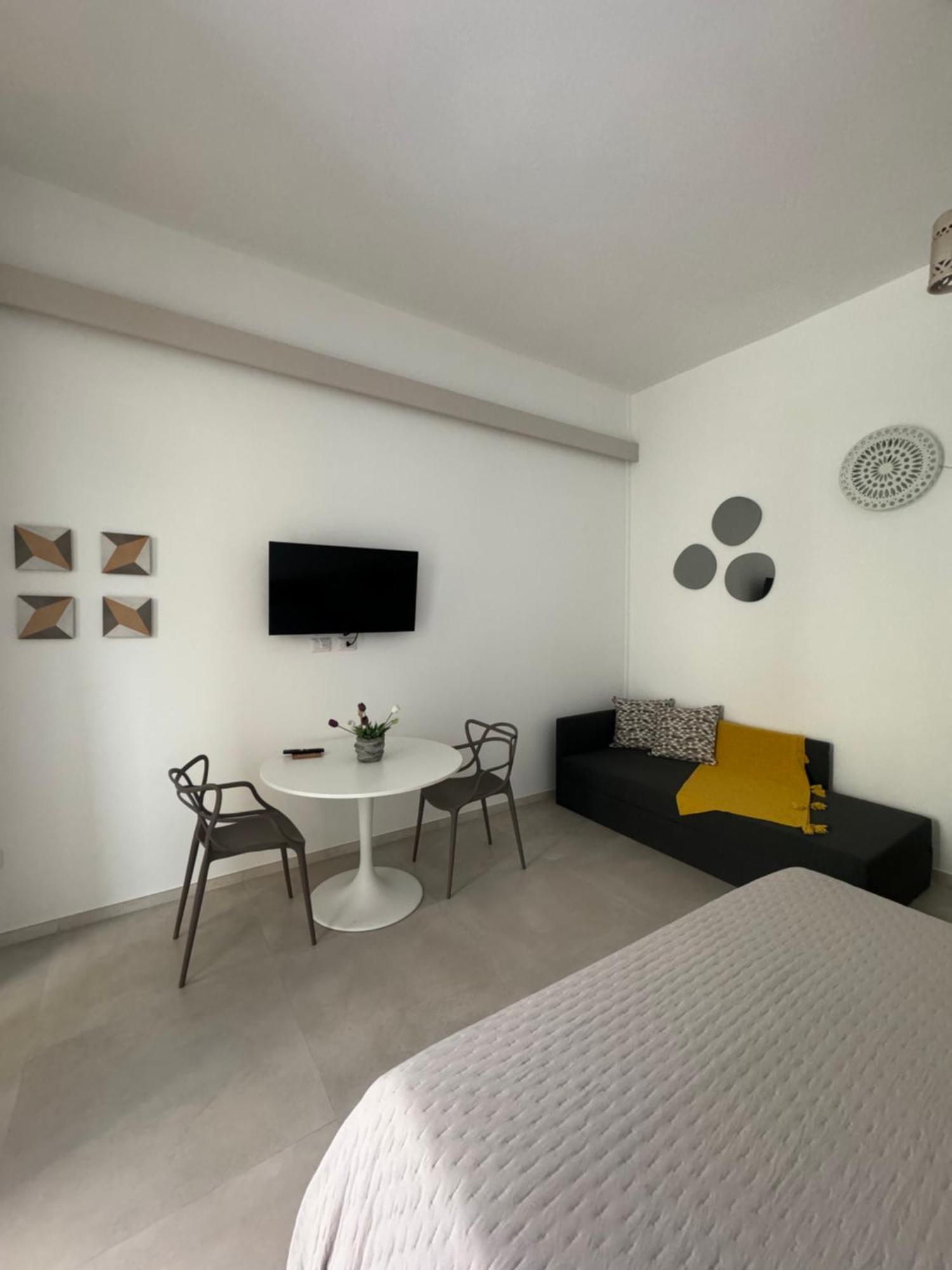 Zefiro Suites Lecce Exterior photo